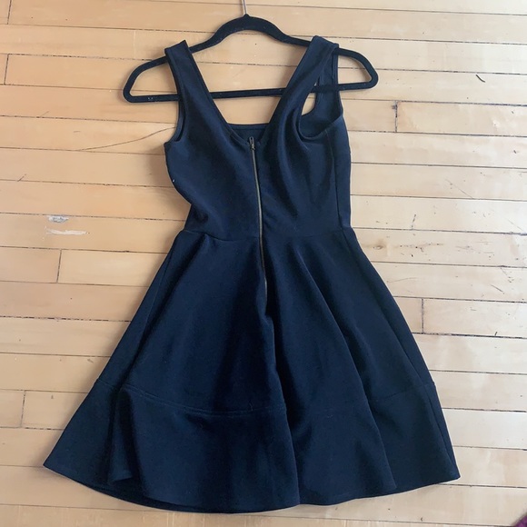 “Home before daylight” black Lulu’s dress! - Picture 2 of 3
